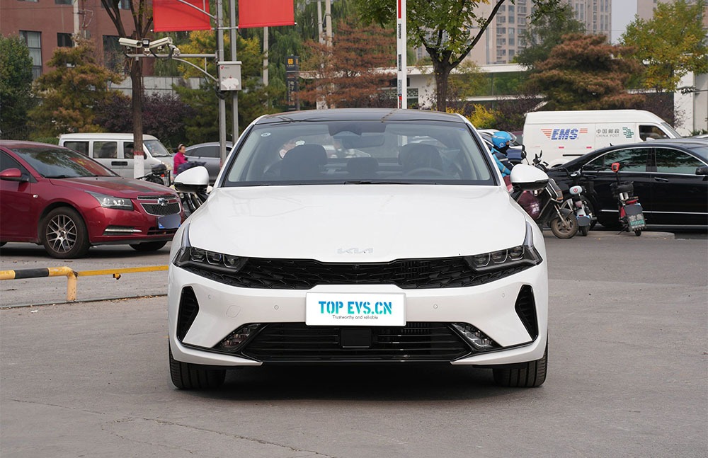 imgi_3_1_3(18) 2026 Kia K5– China Export Vehicle | CarBuyChina - Image 1