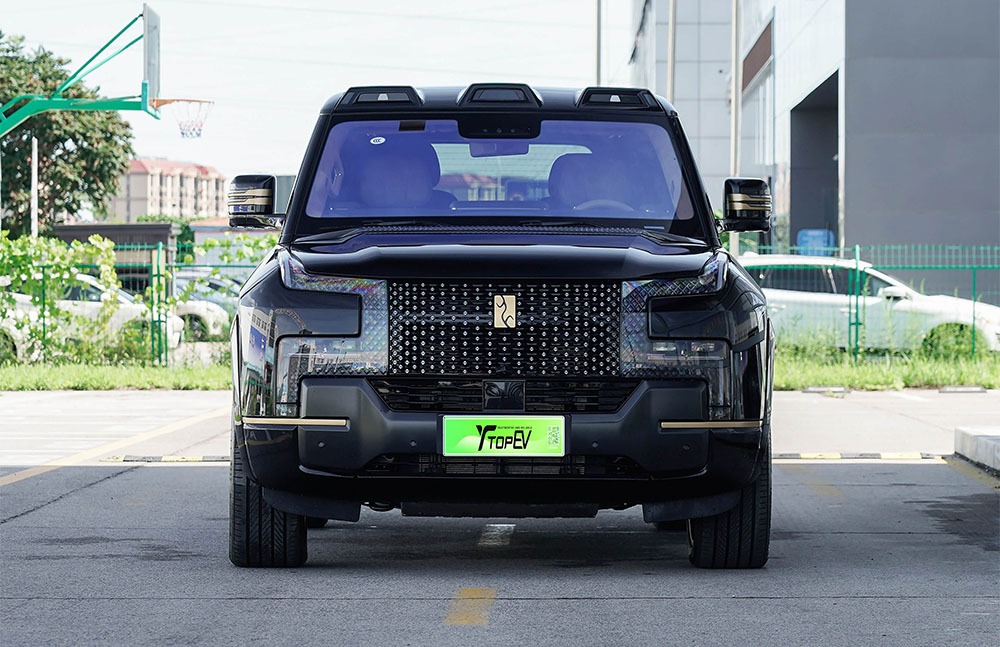 imgi_3_1_3(77) BYD Yangwang U8 L 2026– Ready for Export From China | CarBuyChina - Image 1