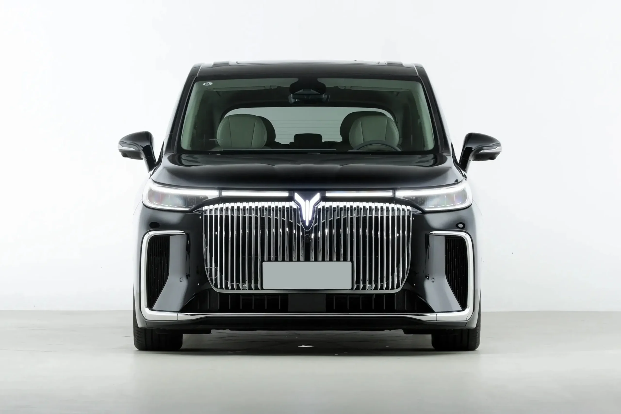 imgi_69_Innovative-Hybrid-Exceptional-Specifications-Voyah-Dreamer-Phev-Cars Voyah 2026 Dreamer Phev 1.5t Ultra-Long Range Flagship Version Automatic Car– In Stock in China | CarBuyChina - Image 1