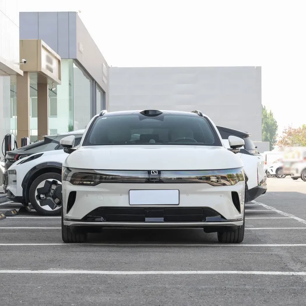 imgi_78_2025-Electric-Car-Zeekr-007-Gt-645L-Large-Space-Worry- Zeekr 007 New Energy Pure Electric Sedan EV Electric Vehicle– Ships Worldwide From China | CAR IN CHINA - Image 1