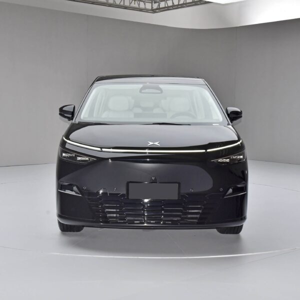Xpeng X9 High-End Electric Business MPV Exceptional Performance Spacious Interior and Luxury– In Stock in China | CarBuyChina