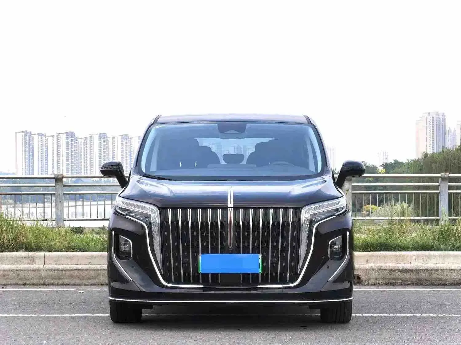 imgi_83_Used-2025-Hongqi-Hq9-Phev-220km-Range-Auto-Car-Used-Car-Hybrid-C 2026 Hongqi Hq9 Phev 220km Range– Wholesale Price From China | CarBuyChina - Image 1