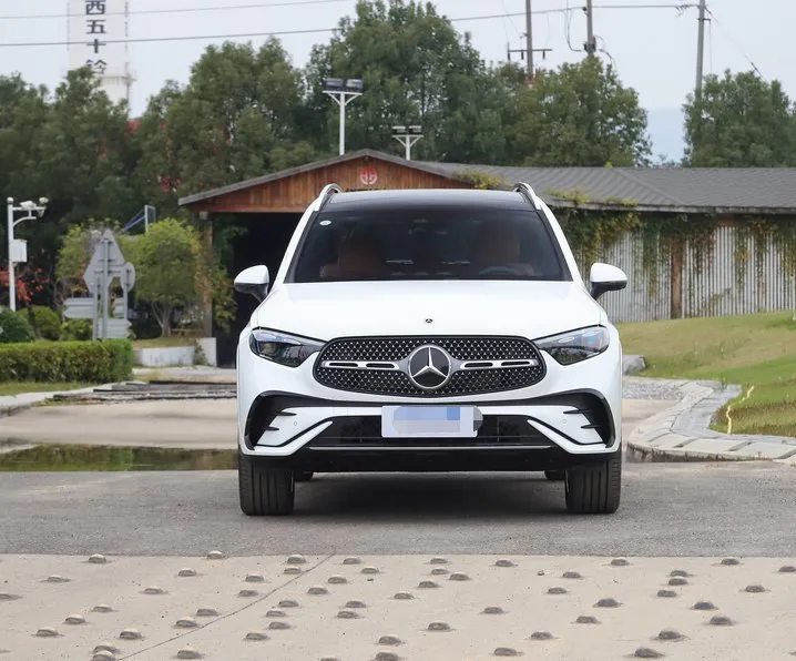 imgi_87_2024-Mercedes-Benz-Glc-Hybrid-SUV-Eco-Friendly-New-Energy-Vehicle 2026 Mercedes Benz Glc Hybrid SUV - Eco-Friendly Vehicle– Wholesale Price From China | CAR IN CHINA - Image 1