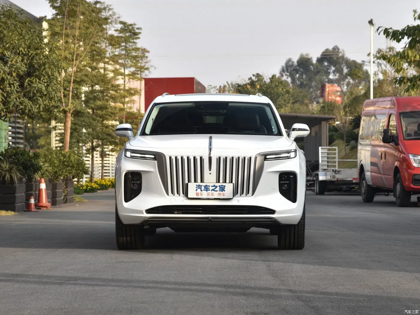 imgi_91_2023-Hongqi-E-HS9-New-Energy-Vehicles 2026 Hongqi E-HS9 New Energy Vehicles– Wholesale Price From China | CAR IN CHINA - Image 1