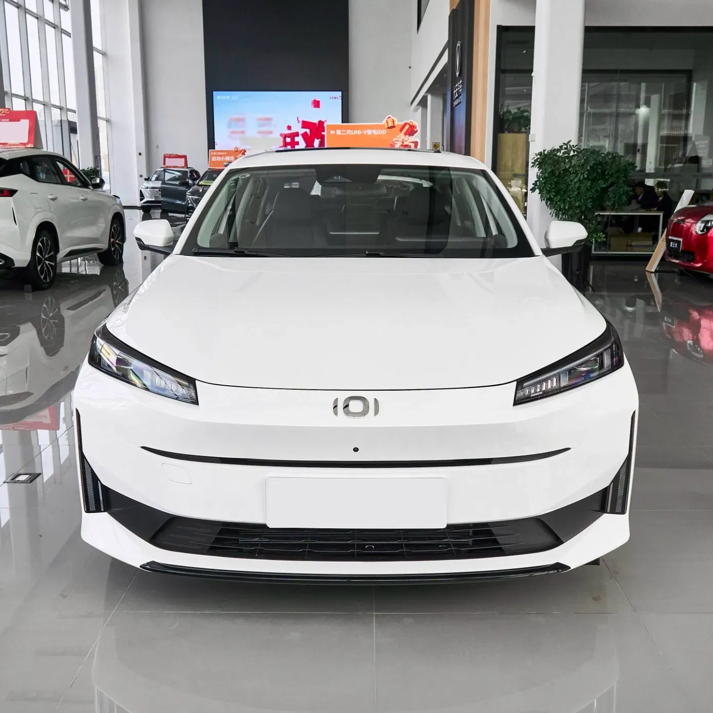 imgi_95_Changan-Nevo-Qiyuan-A05-Ternary-Lithium-Battery-145km-New-Used-Car Changan Nevo Qiyuan A05 New Hybrid 4-Door 5-Seat Vehicle Electric Auto Car– Ships Worldwide From China | CarBuyChina - Image 1