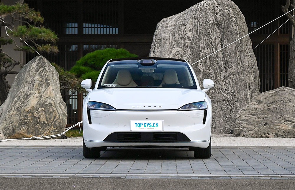 imgi_3_3_3(3) Luxeed R7 2026 electric SUV– For Sale From China | CAR IN CHINA - Image 1